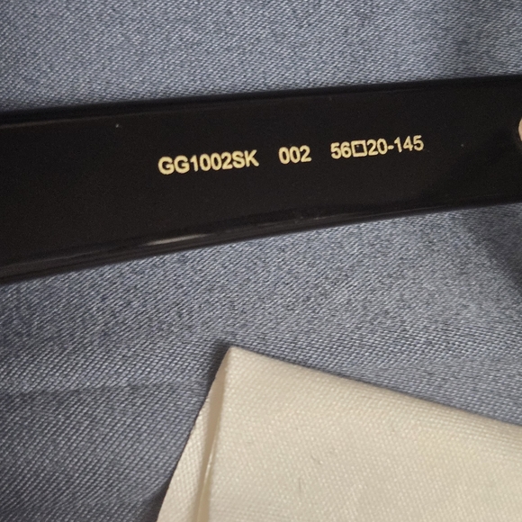 Gucci Sunglasses - Picture 10 of 13